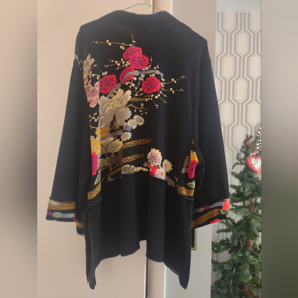 Moonlight Chinese jacket - Picture 2 of 3